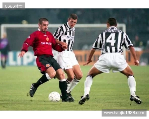 曼晚：阿马德可胜任右翼卫位置，但曼联需再引进一名左翼卫